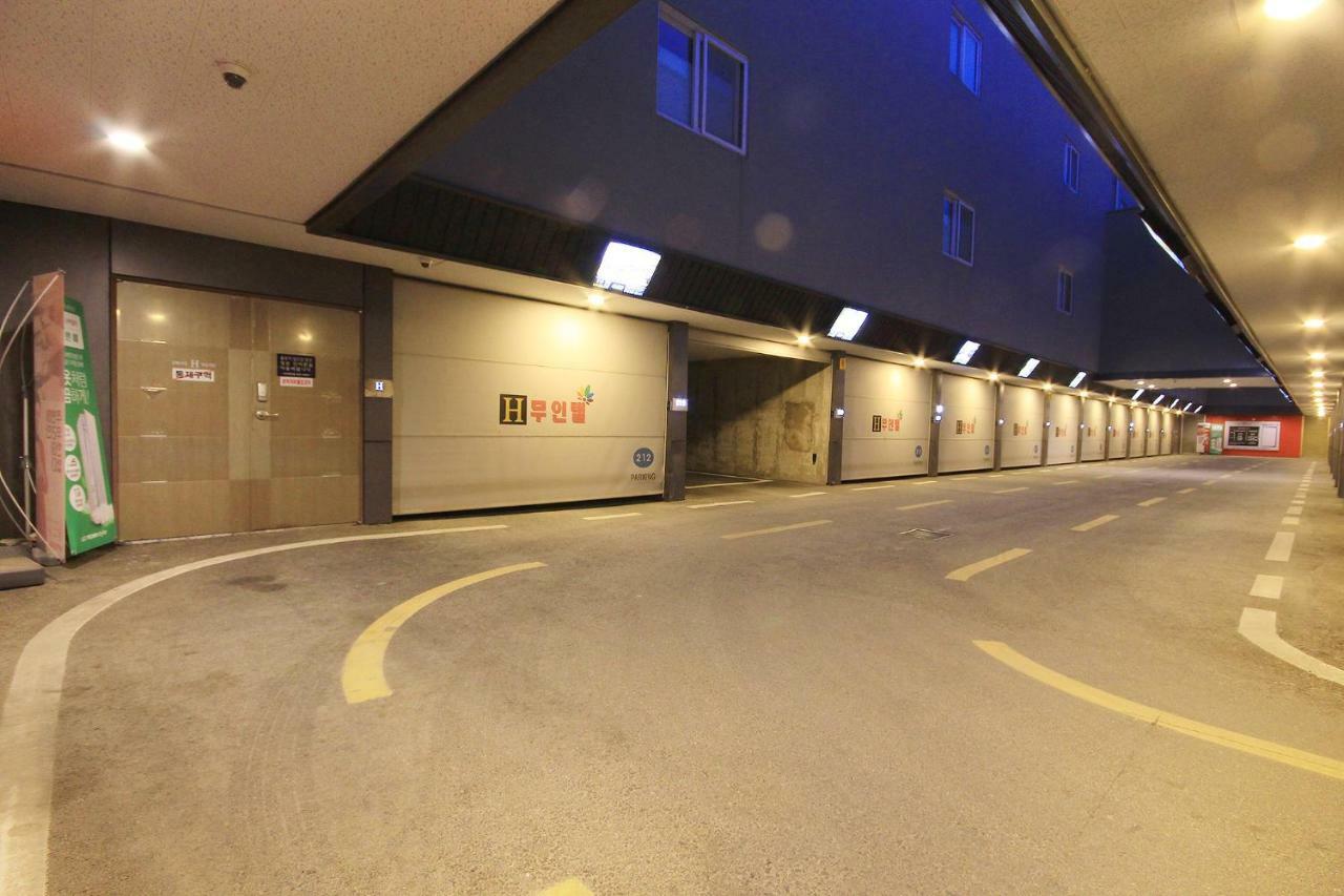 H Drive Hotel Iksan Exteriör bild