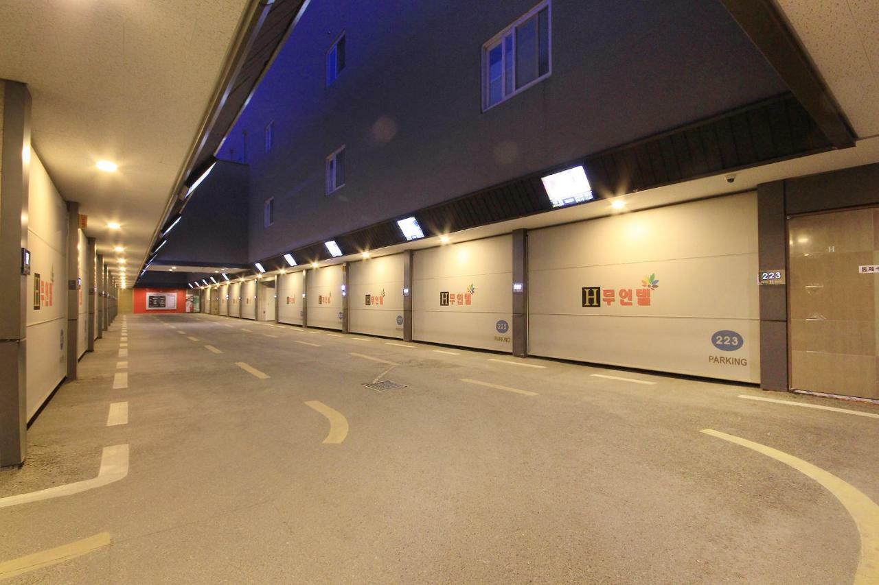 H Drive Hotel Iksan Exteriör bild
