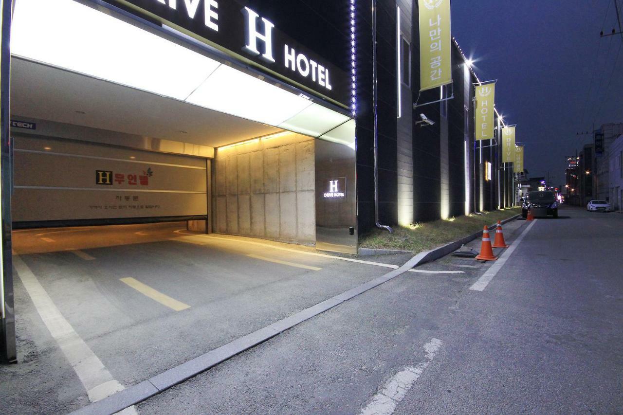 H Drive Hotel Iksan Exteriör bild