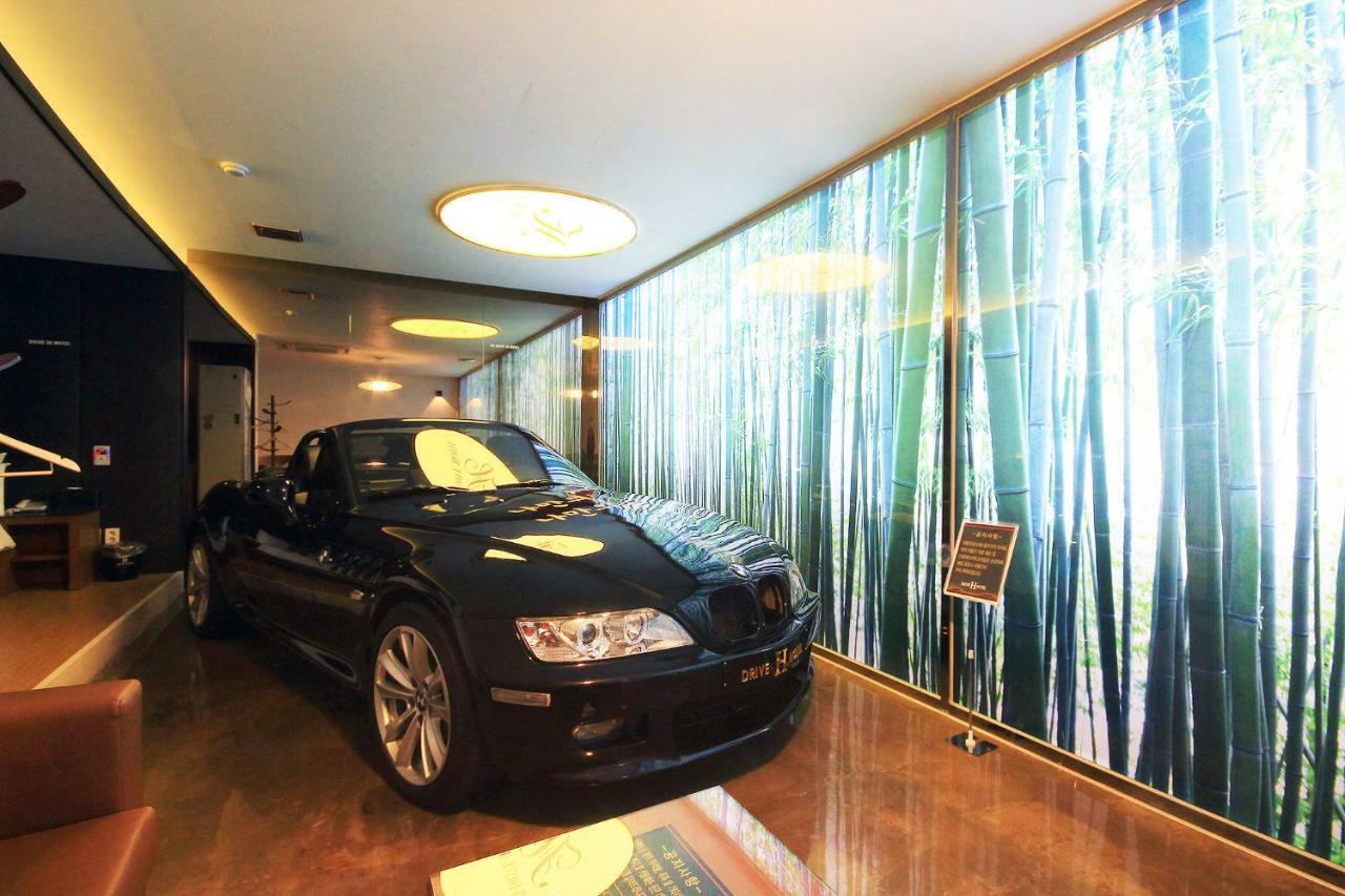 H Drive Hotel Iksan Exteriör bild